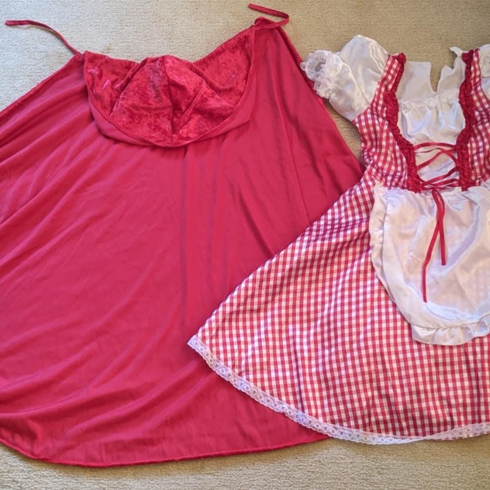 Little Red Riding Hood Costume - Picture 4 of 5